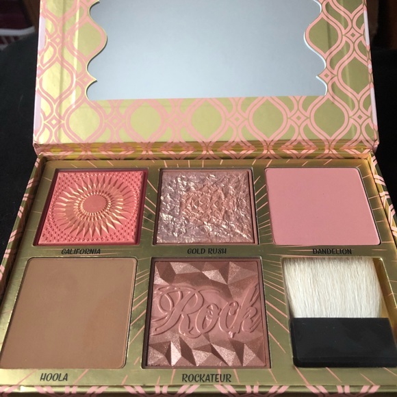 Benefit Other - Benefit Blush Bar